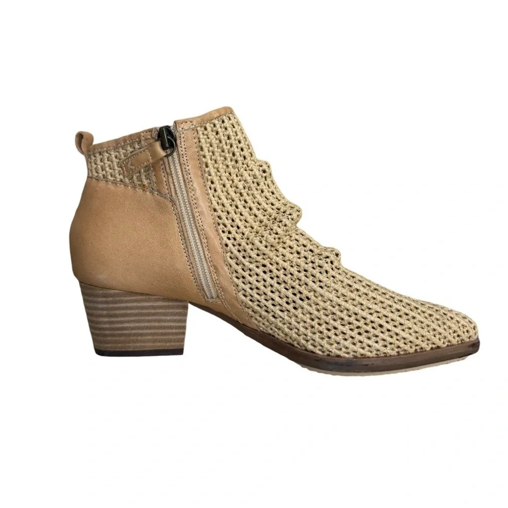 Kelsi Dagger Brooklyn Ego Ankle Boots Tan Size 8.5